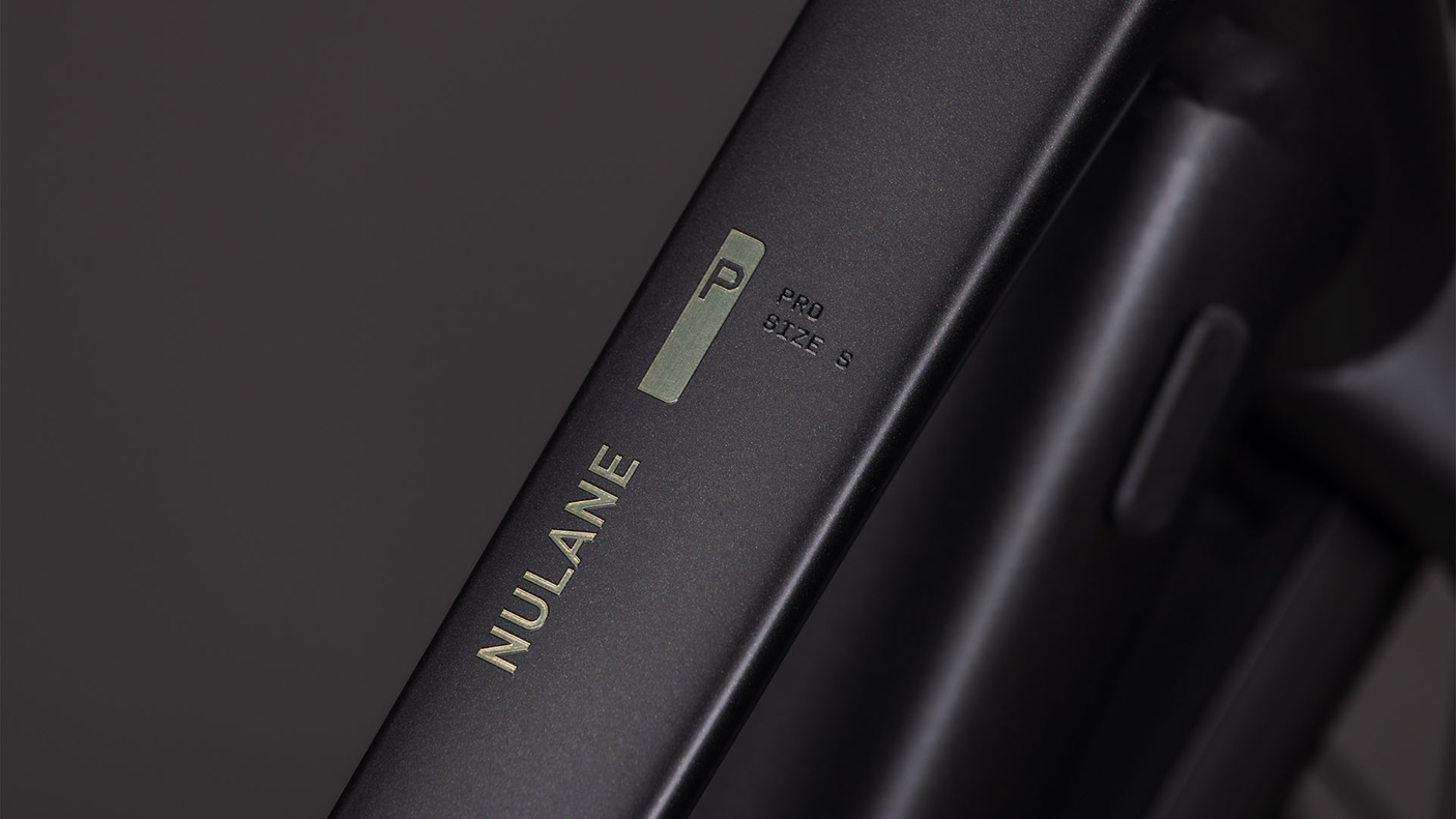 Cube Nulane Pro FE Trapèze gris´n´chrome (2026)