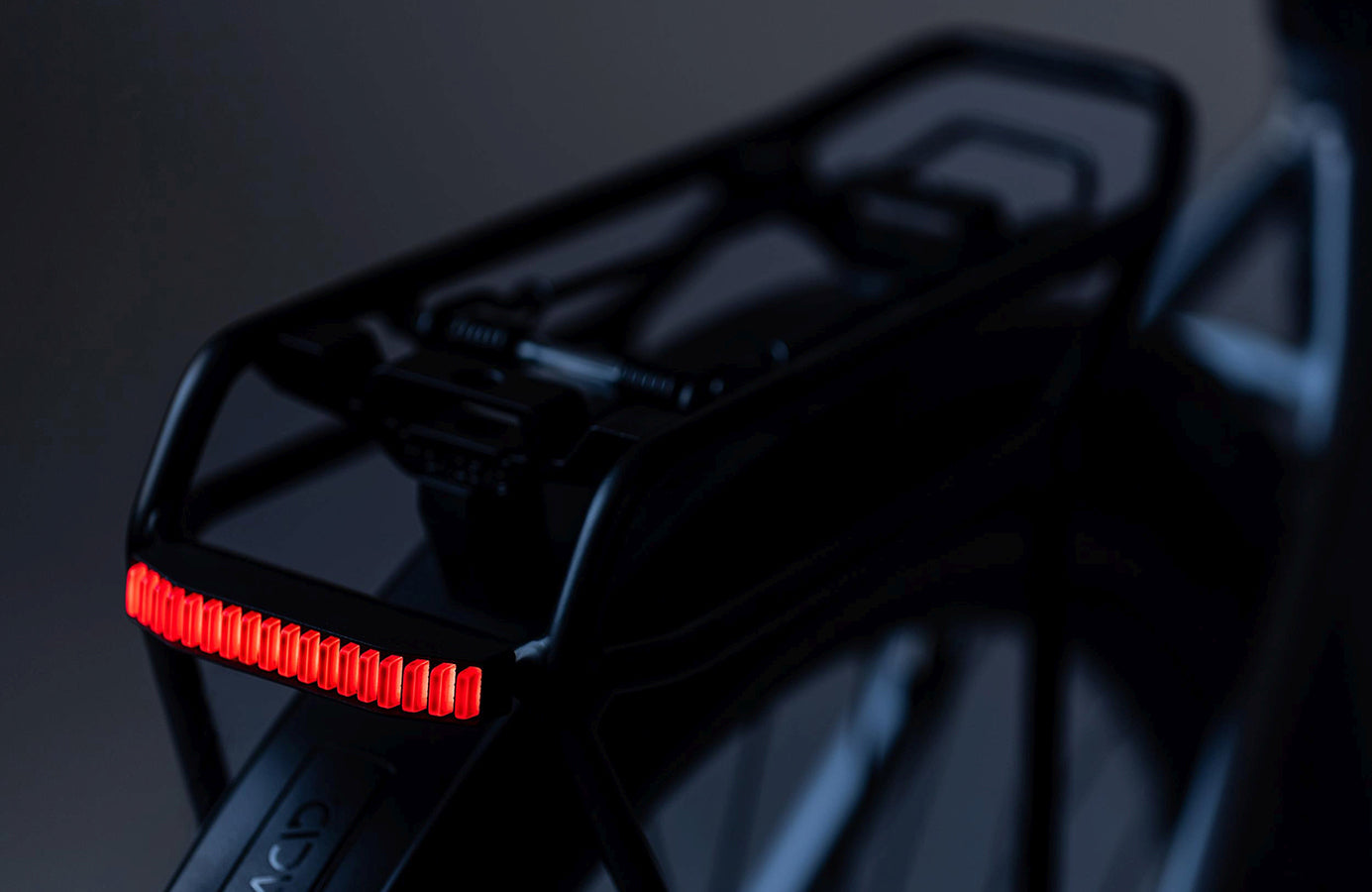Feu arrière de porte-bagages ACID E-Bike PRO-E HPA BES2