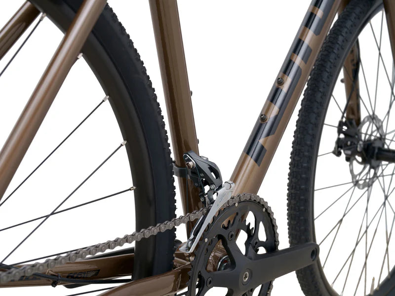 Kona 36e Rove AL 700 Marron avec Shimano Claris & Tektro Bark avec décalcomanies noires (2025)