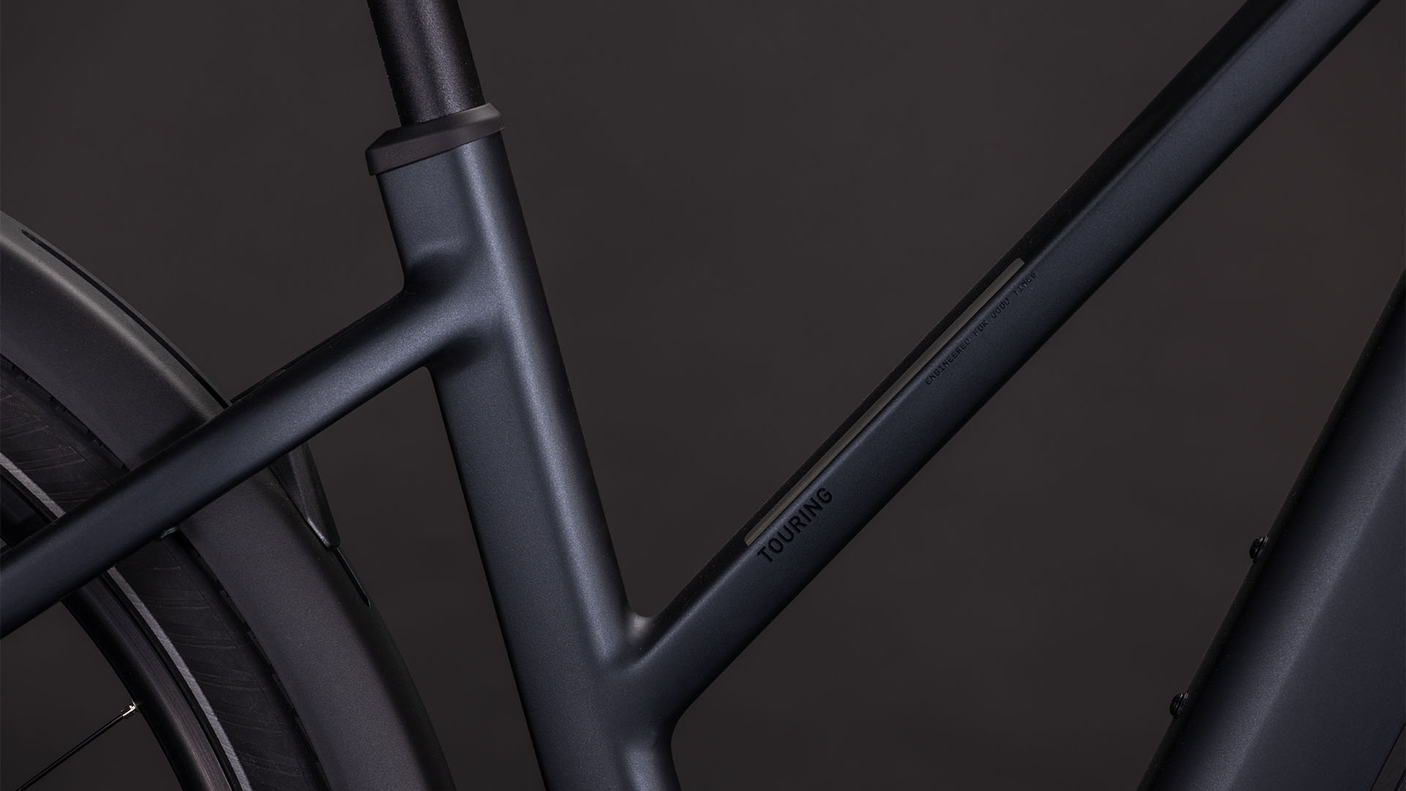 Cube Touring Hybrid ONE 600 Trapèze coal´n´chrome (2026)