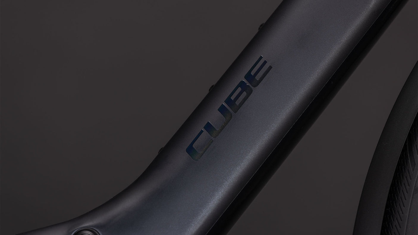 Cube Editor Hybrid Pro 400X FE charbon´n´prism (2026)