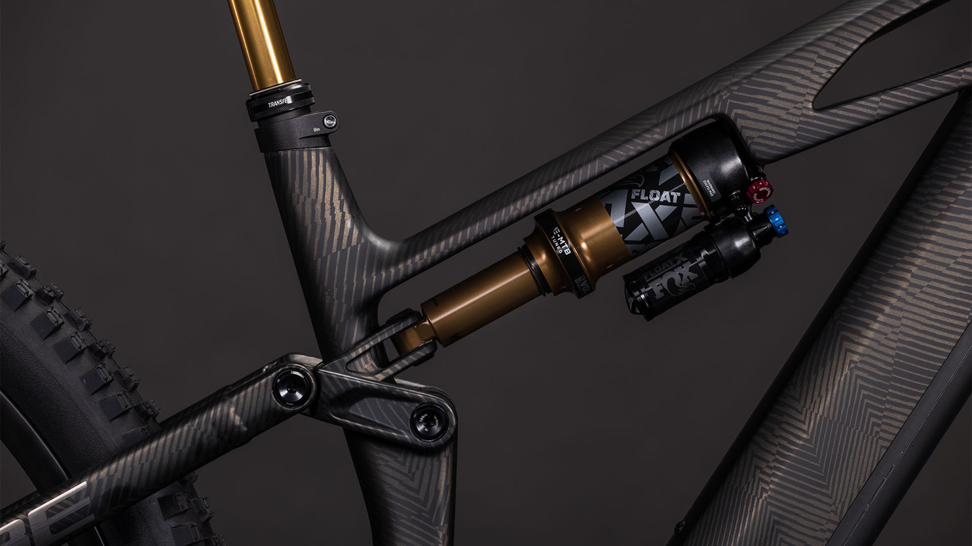 Cube Stereo Hybrid ONE44 HPC SLT 800 carbongrid´n´chrome (2026)