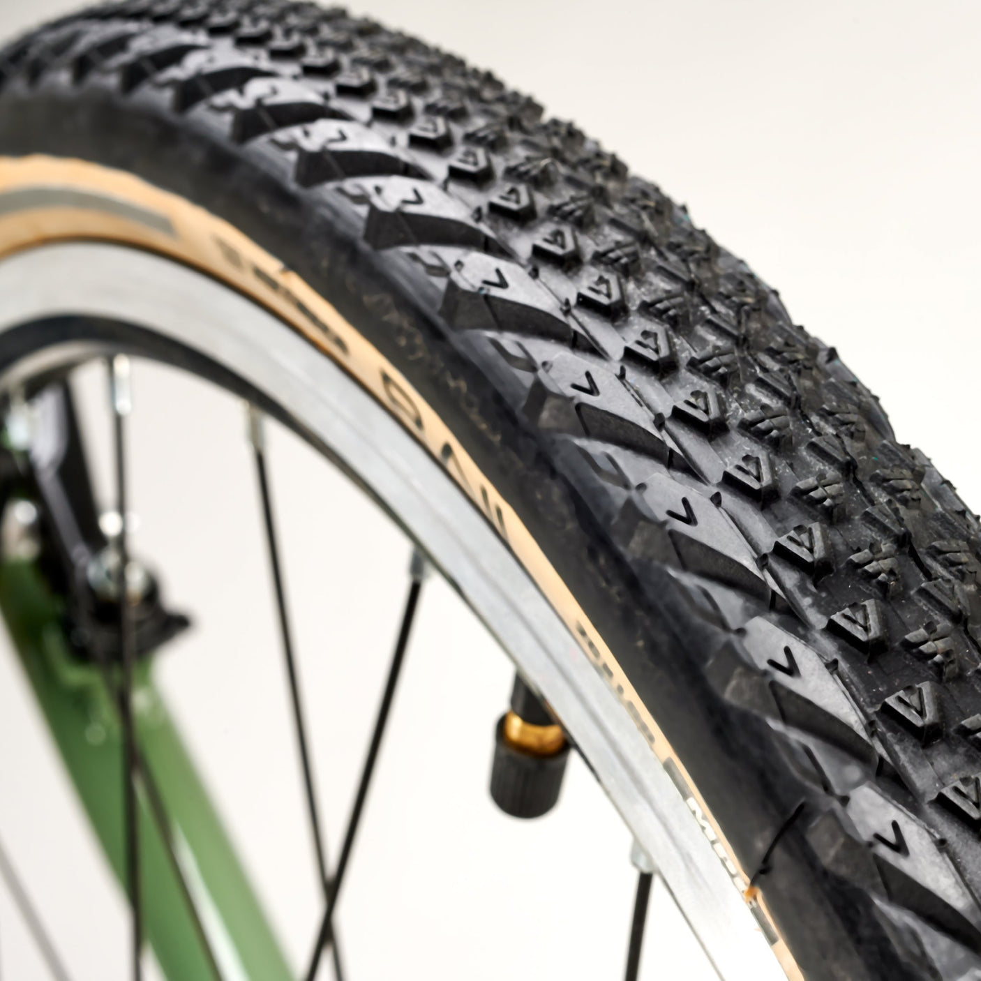 ACADEMY Grade 6 26" Olive (2025)