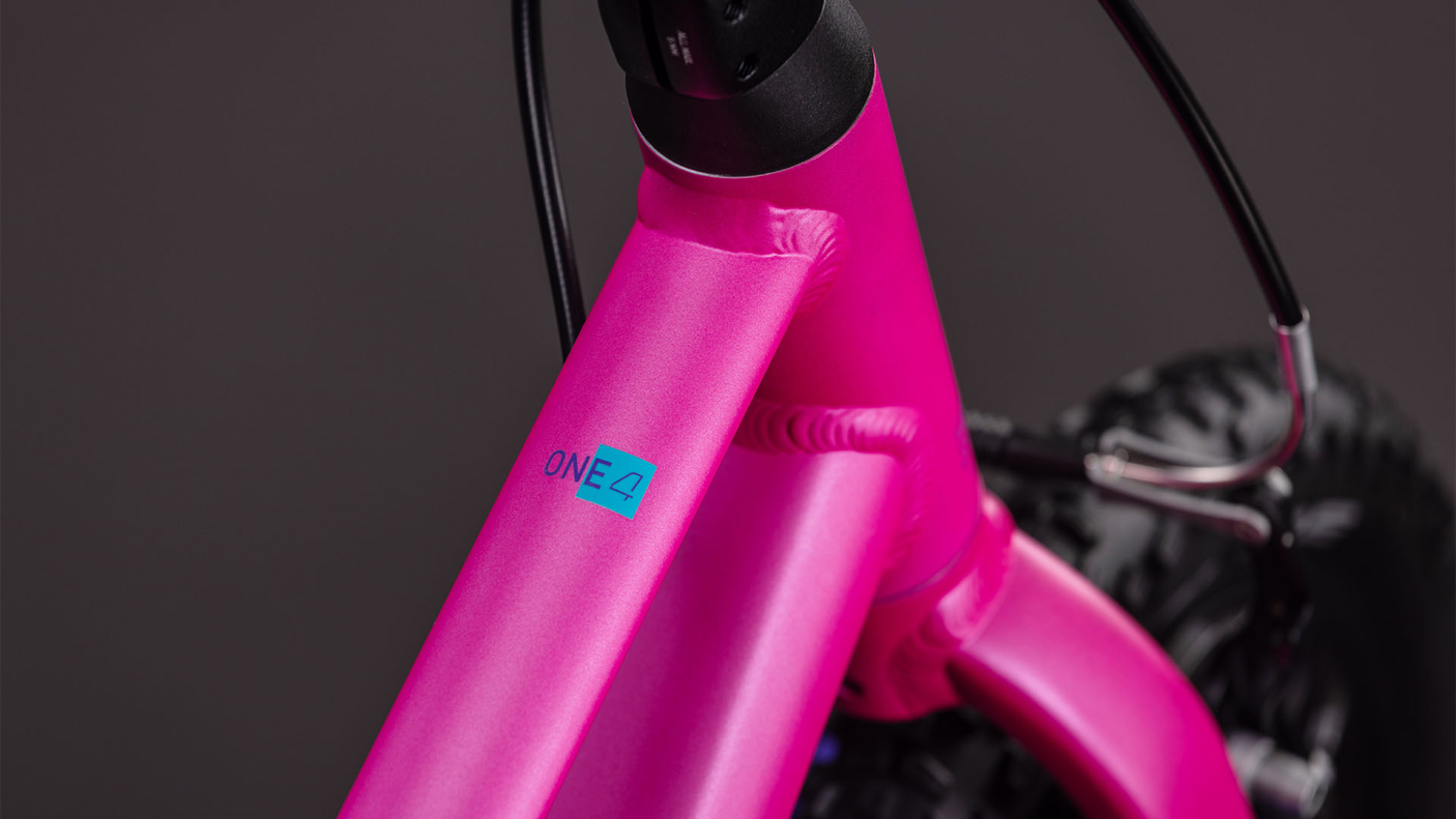 Cube Numove 140 fuchsia´n´prune (2026)
