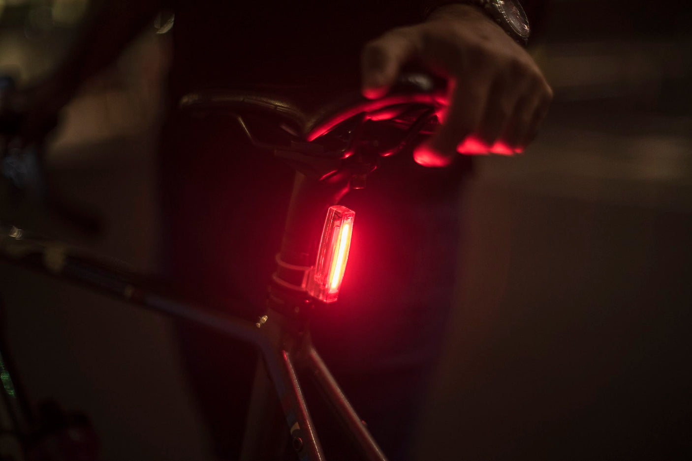 Knog Plus lampe de vélo StVZO LED rouge translucide