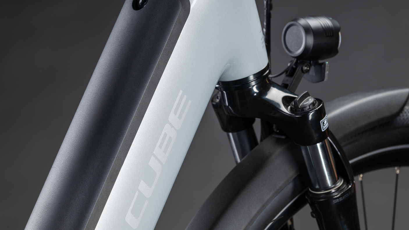 Cube Supreme Hybrid Comfort ONE 600 Easy Entry gris brouillard´n´reflex (2026)