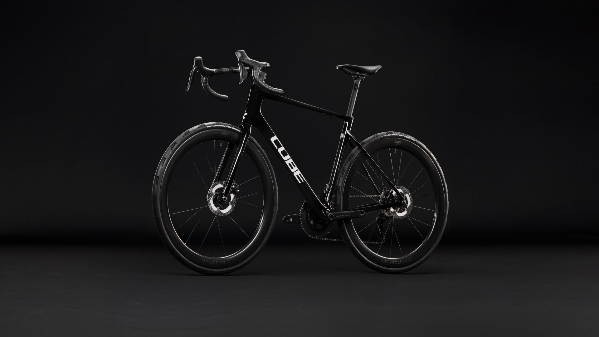 Cube Attain C:62 SLT carbon´n´white (2027)