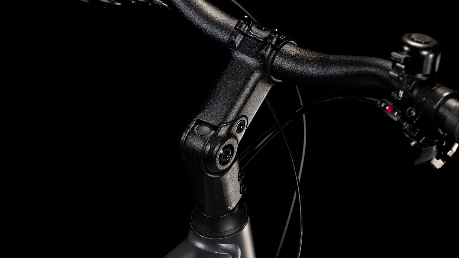 Cube Touring Pro dalle gris et métal (2025)