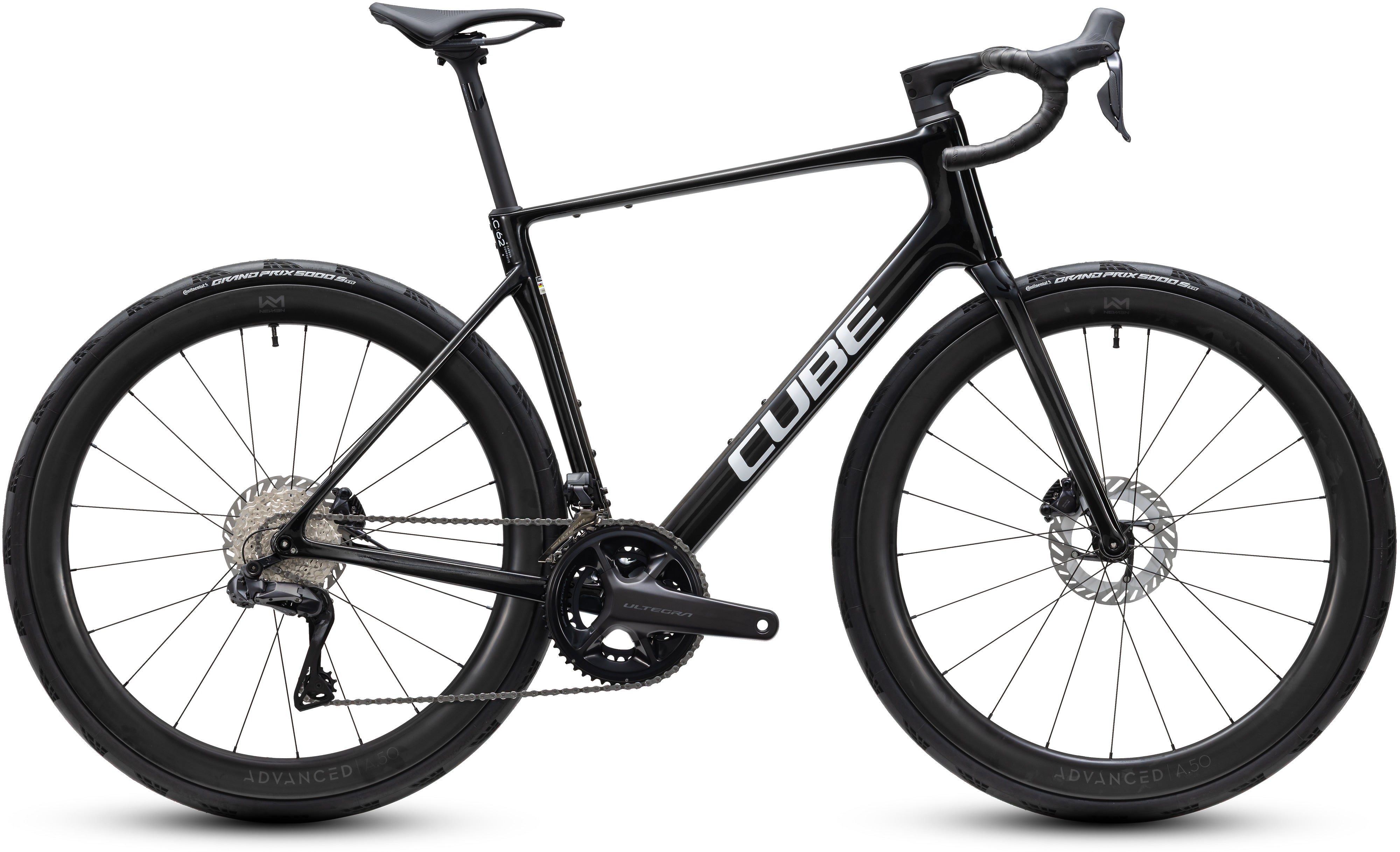 Cube Attain C:62 SLT carbon´n´white (2027)