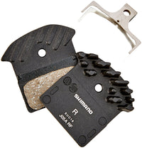 Plaquettes de frein à disque en résine Shimano J05A-RF avec ailettes de refroidissement pour XTR/XT/SLX/Deore/Alfine/Ultegra – aktuelle Variante