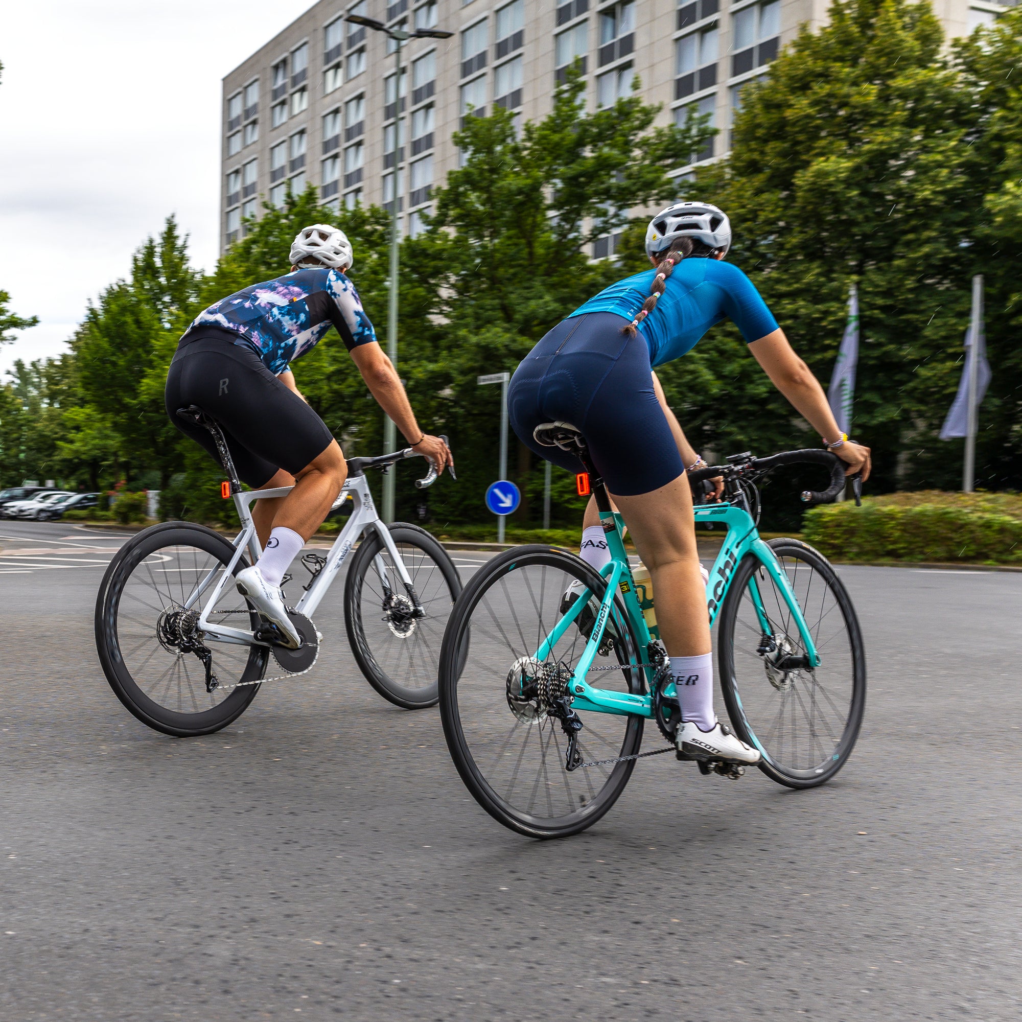 Sigma Hiro 70 Feu arrière