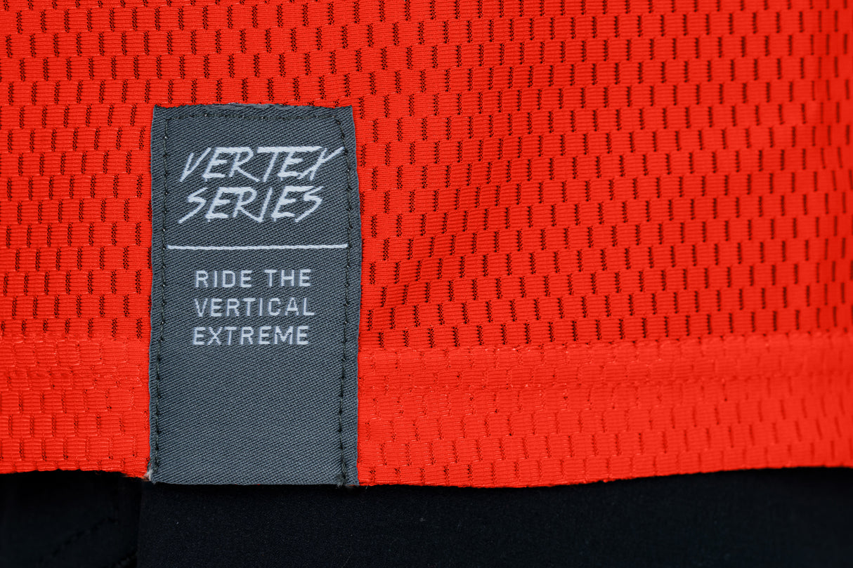 CUBE VERTEX maillot col rond manches courtes orange