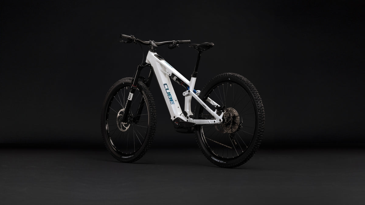 Cube Stereo Hybrid ONE44 HPC Pro 800  blanc métallique´n´bleu (2027)