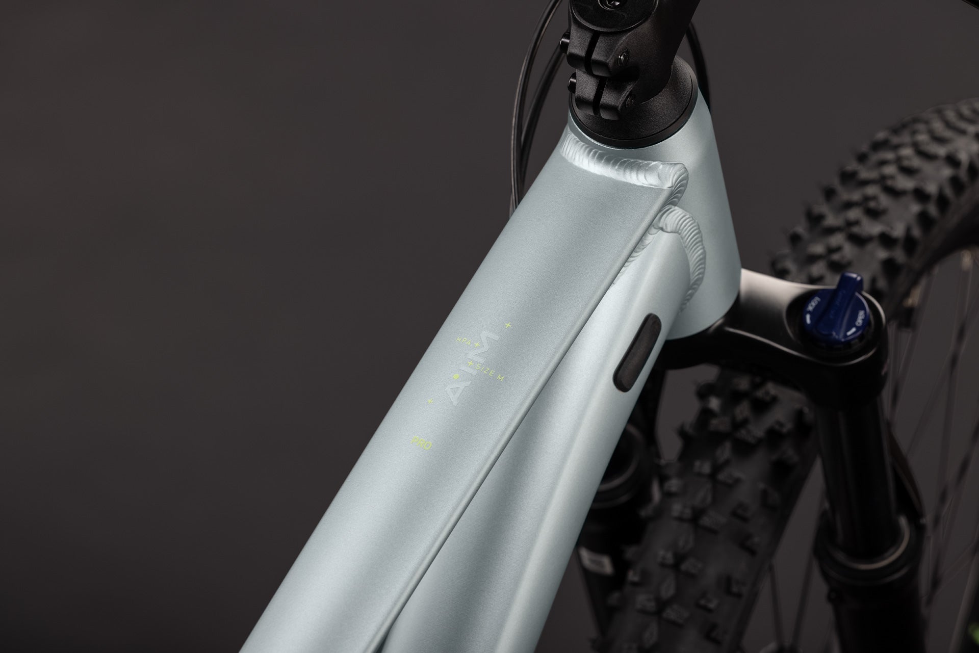 Cube Aim Pro gris´n´black (2027)