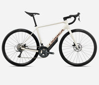 Orbea AVANT H60 Blanc Ivoire - Titan Bronze Brillant (2025) – aktuelle Variante