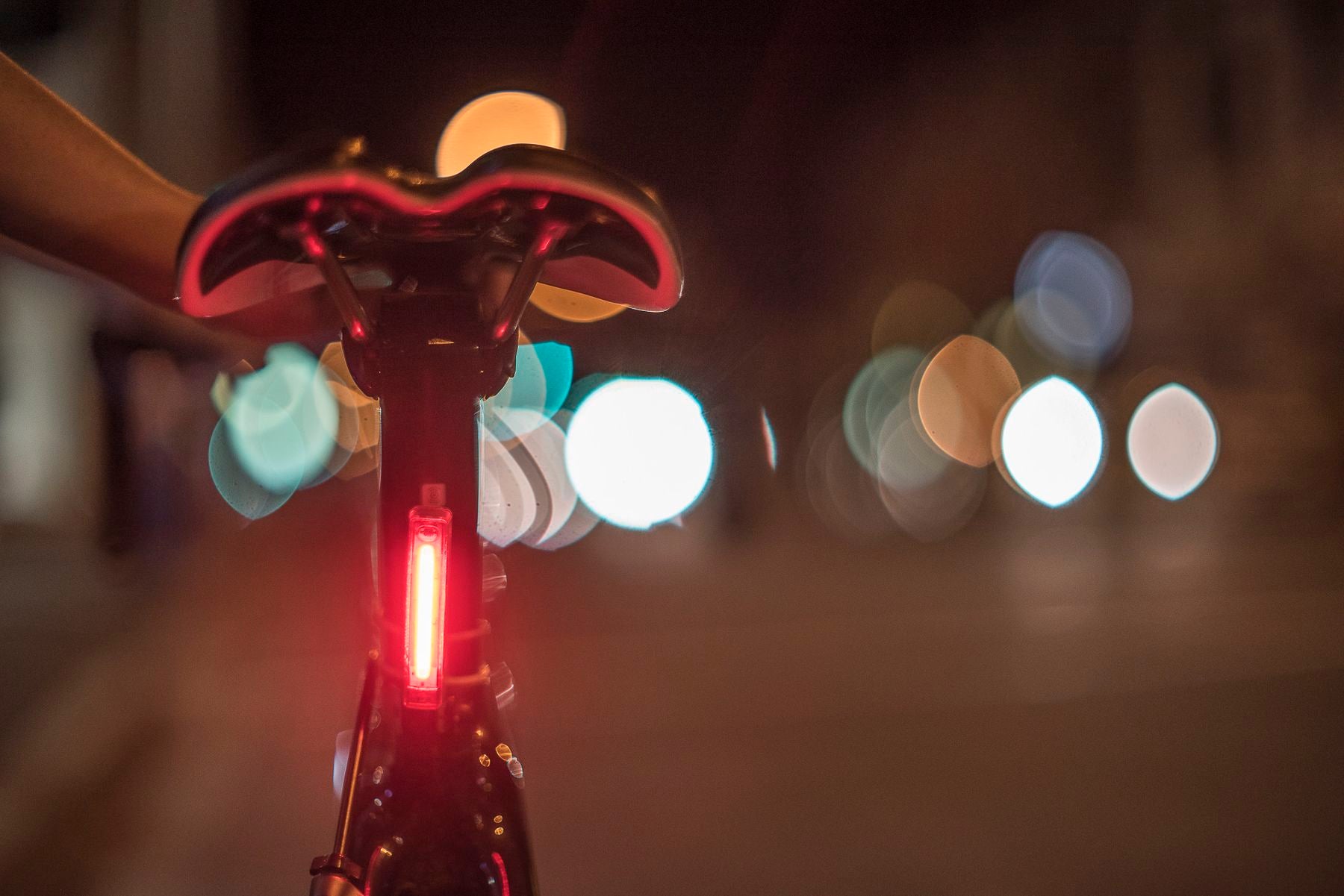 Knog Plus lampe de vélo StVZO LED rouge translucide
