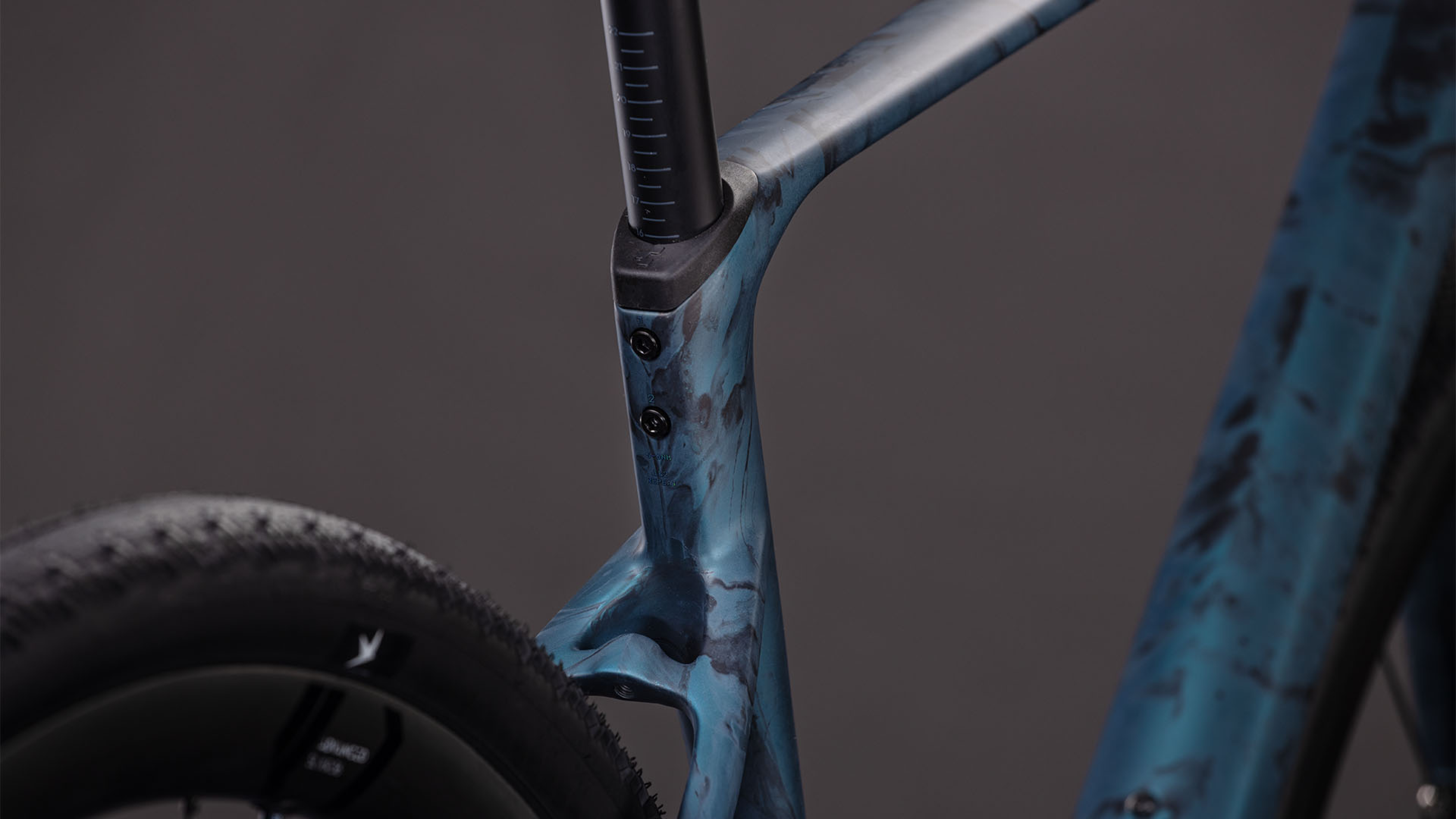 Cube Nuroad C:62 SLT  vert royal´n´fumée (2026)