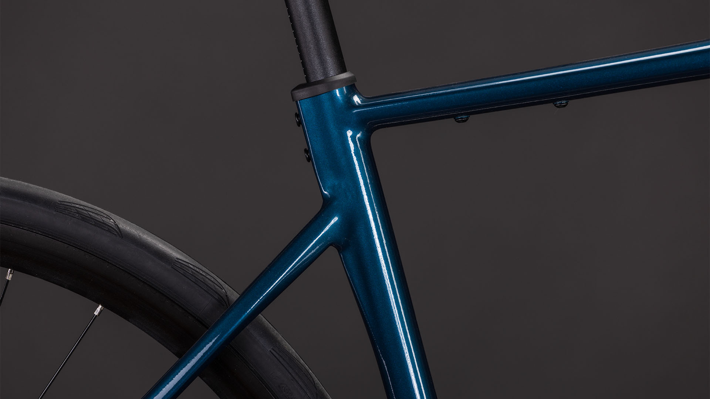 Vélo Cube ATTAIN Pro 2021 - Taille M - Vélos Vélo Cube ATTAIN Pro 2021 - Taille M - Vélos