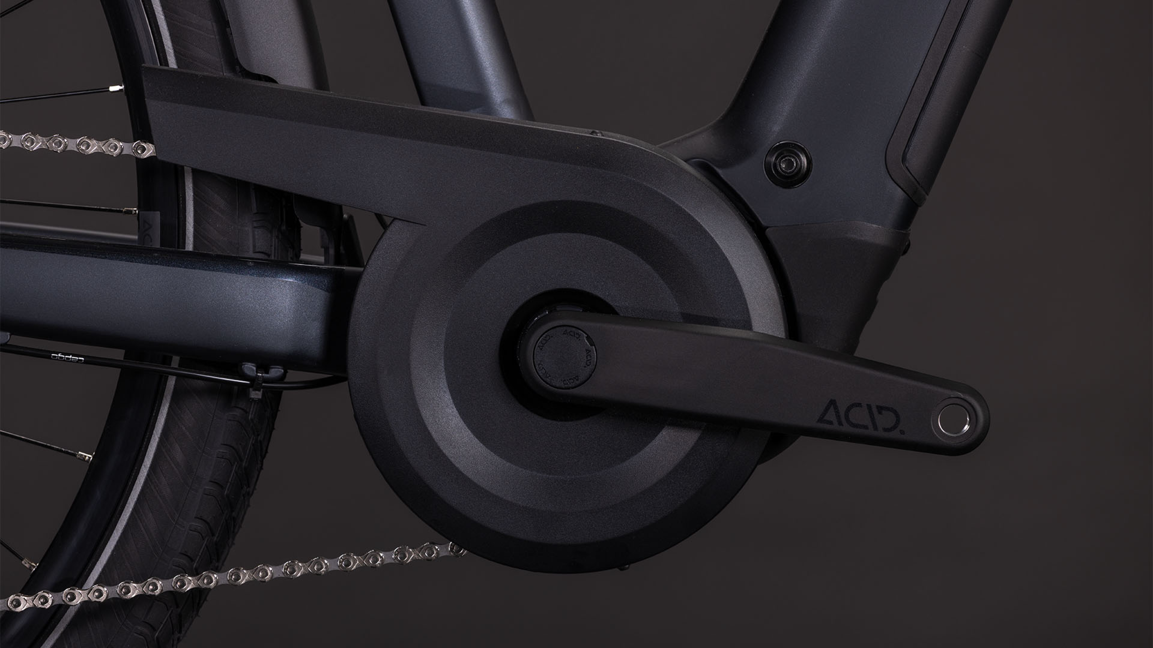 Cube Touring Hybrid ONE 600 Trapèze coal´n´chrome (2026)