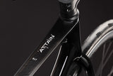 Cube Attain C:62 SLT carbon´n´white (2027)