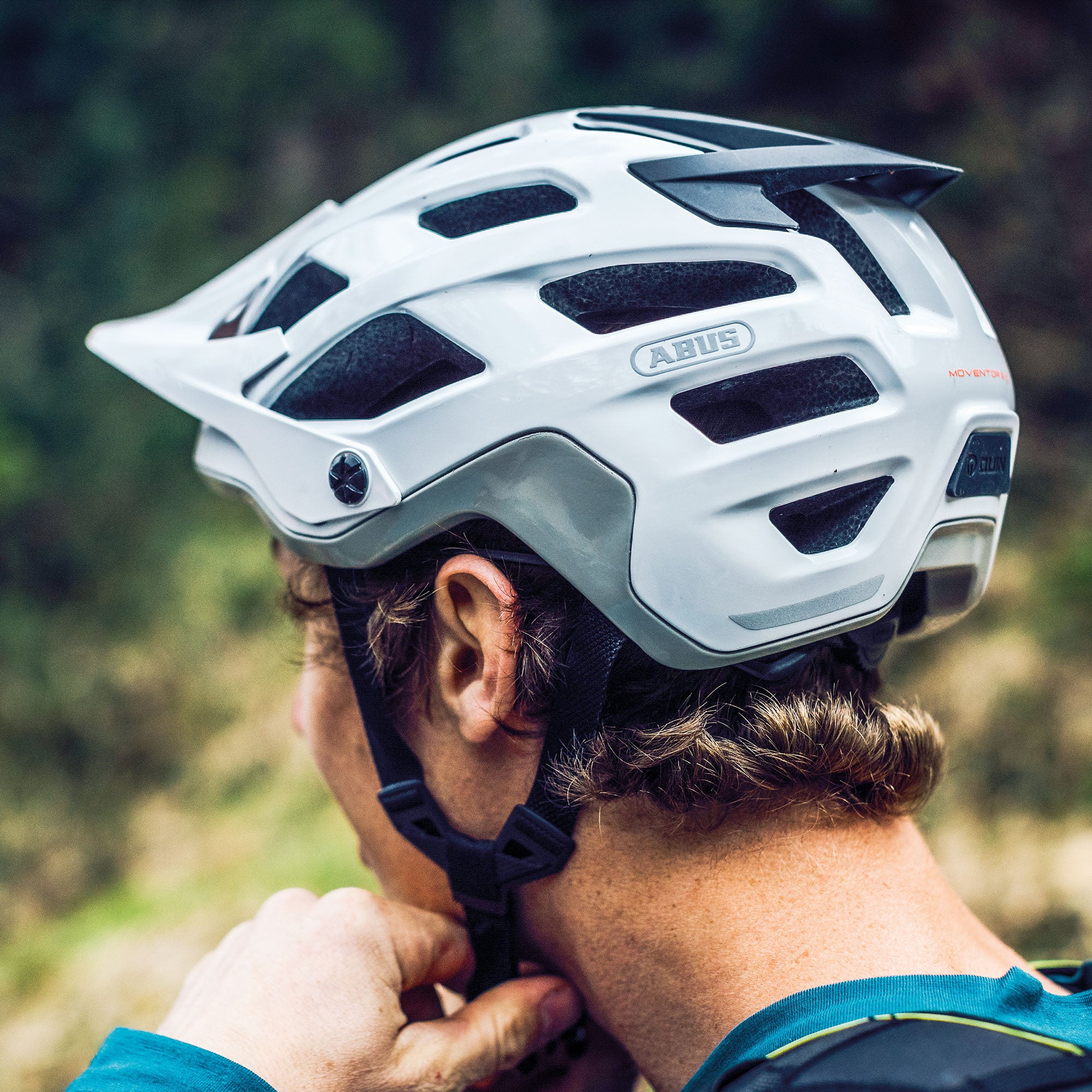 Casque de vélo Abus Moventor 2.0 velvet black