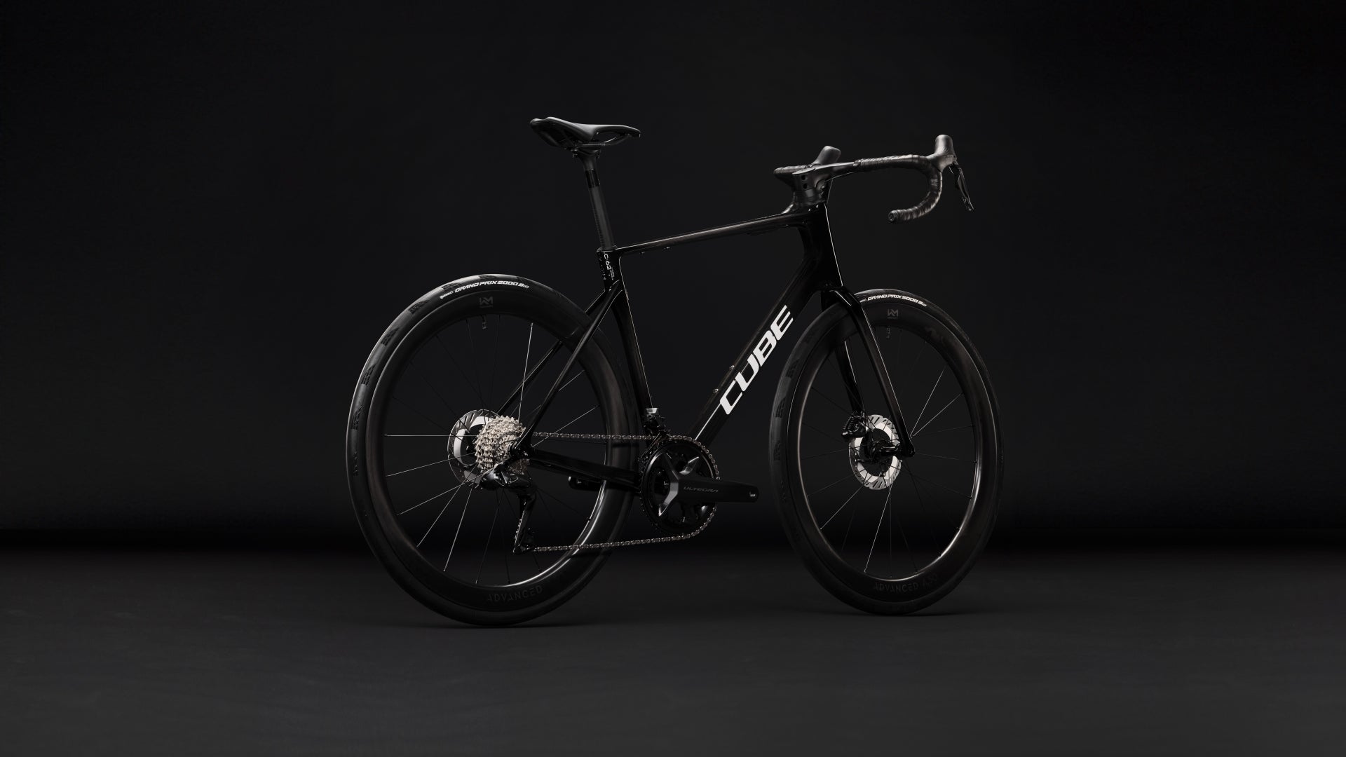 Cube Attain C:62 SLT carbon´n´white (2027)