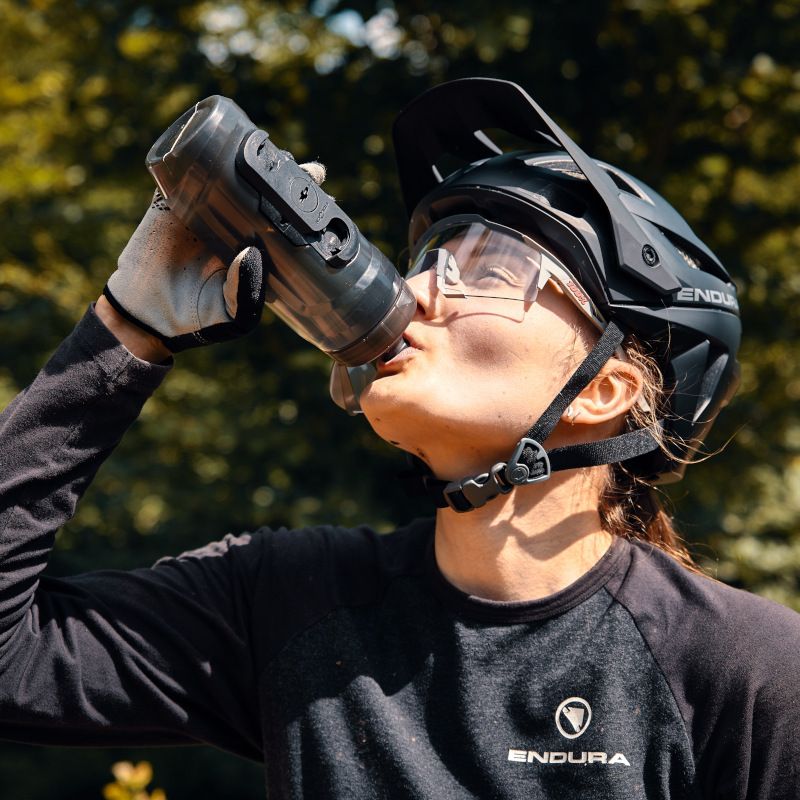 Fidlock Twist Bottle 590 incl. fixation vélo Base transparent/noir