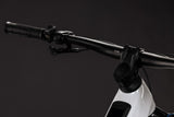 Cube Stereo Hybrid ONE44 HPC Pro 800  blanc métallique´n´bleu (2027)