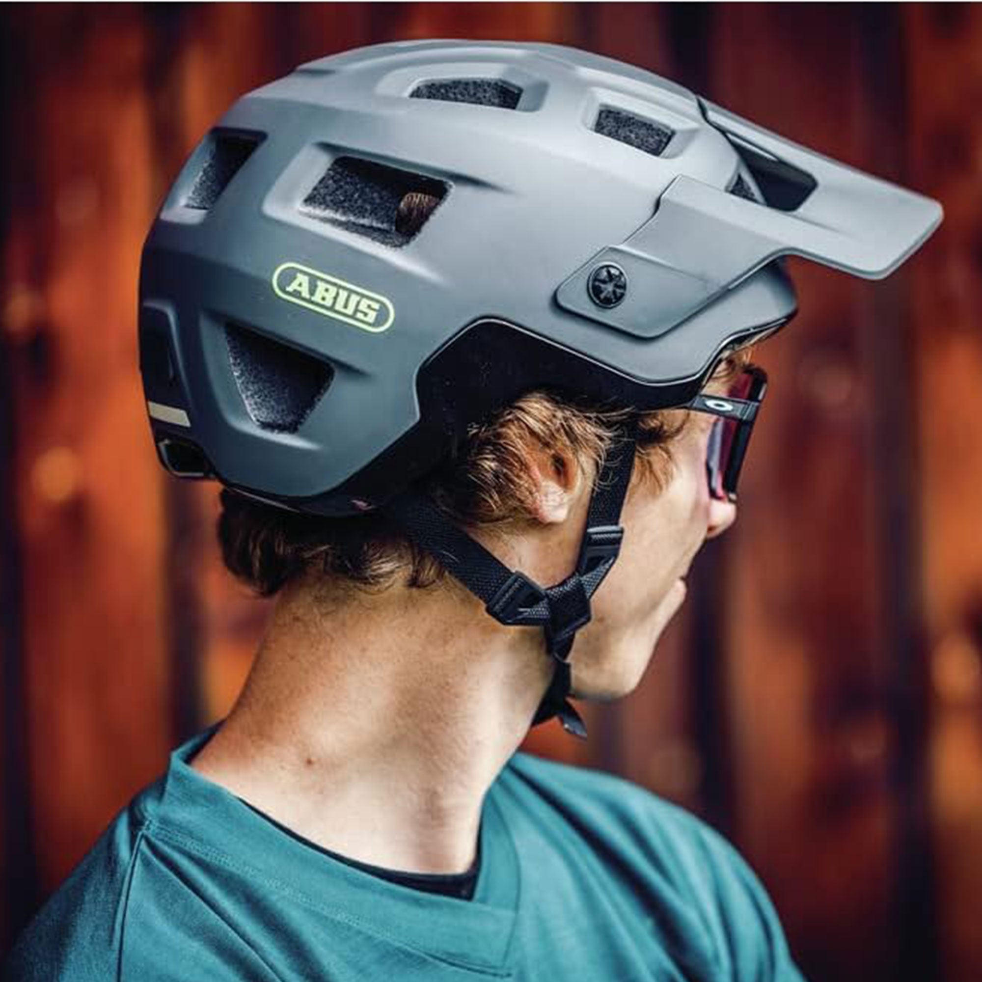 Casque VTT Abus MoDrop vert pin