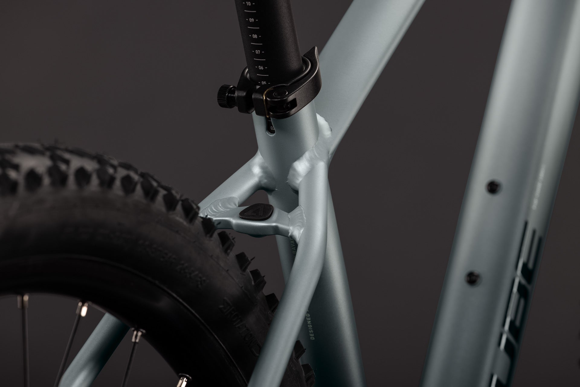 Cube Aim Pro gris´n´black (2027)
