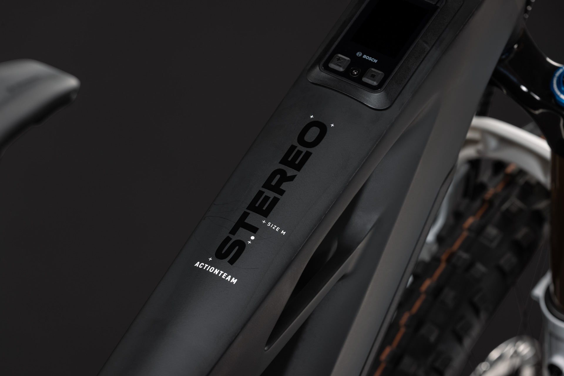 Cube Stereo Hybrid ONE77 HPC AT 800 carbon´n´white (2027)