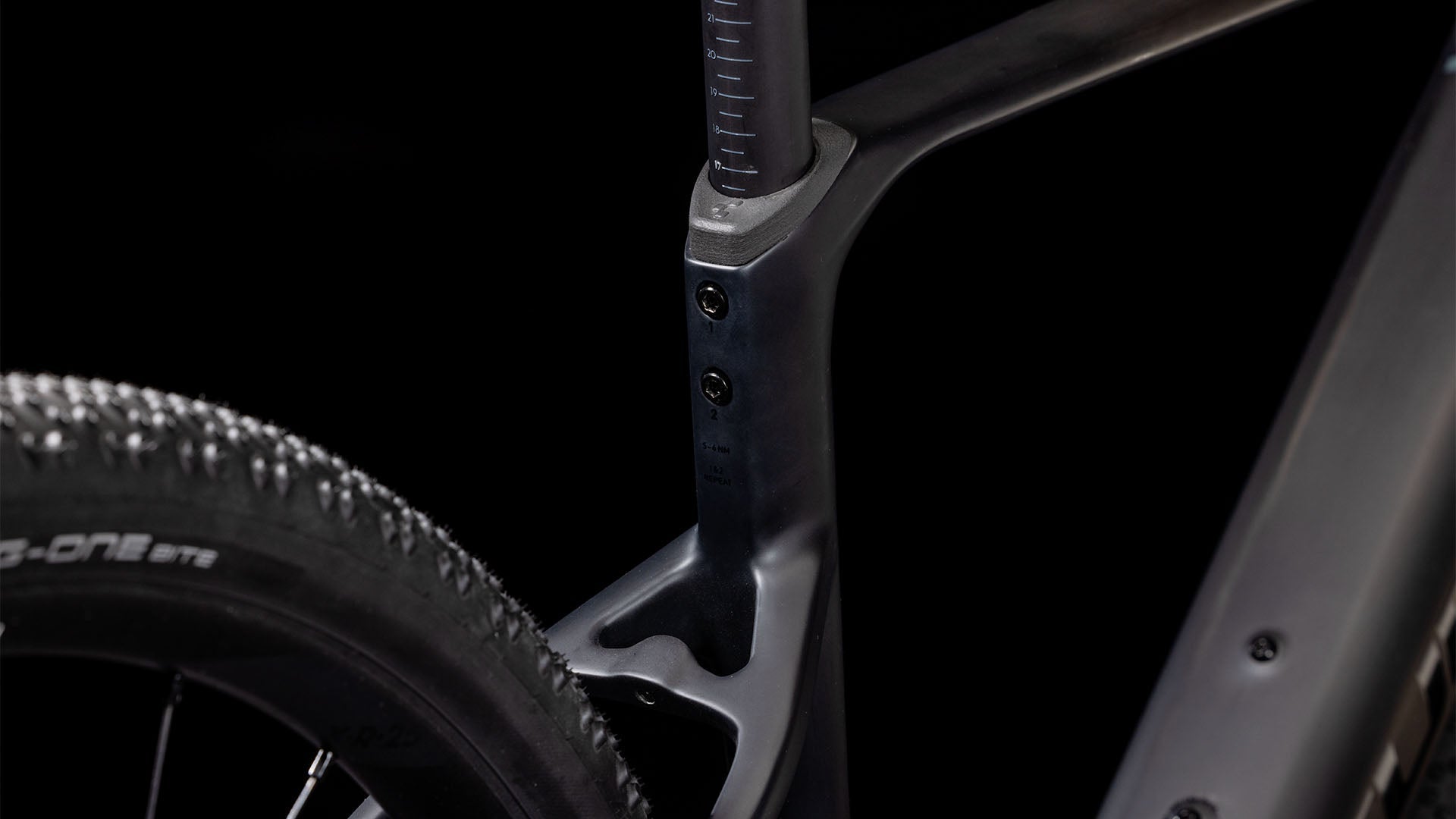 Cube Nuroad Hybrid C:62 SLX 400X carbone'n'glossy (2025)
