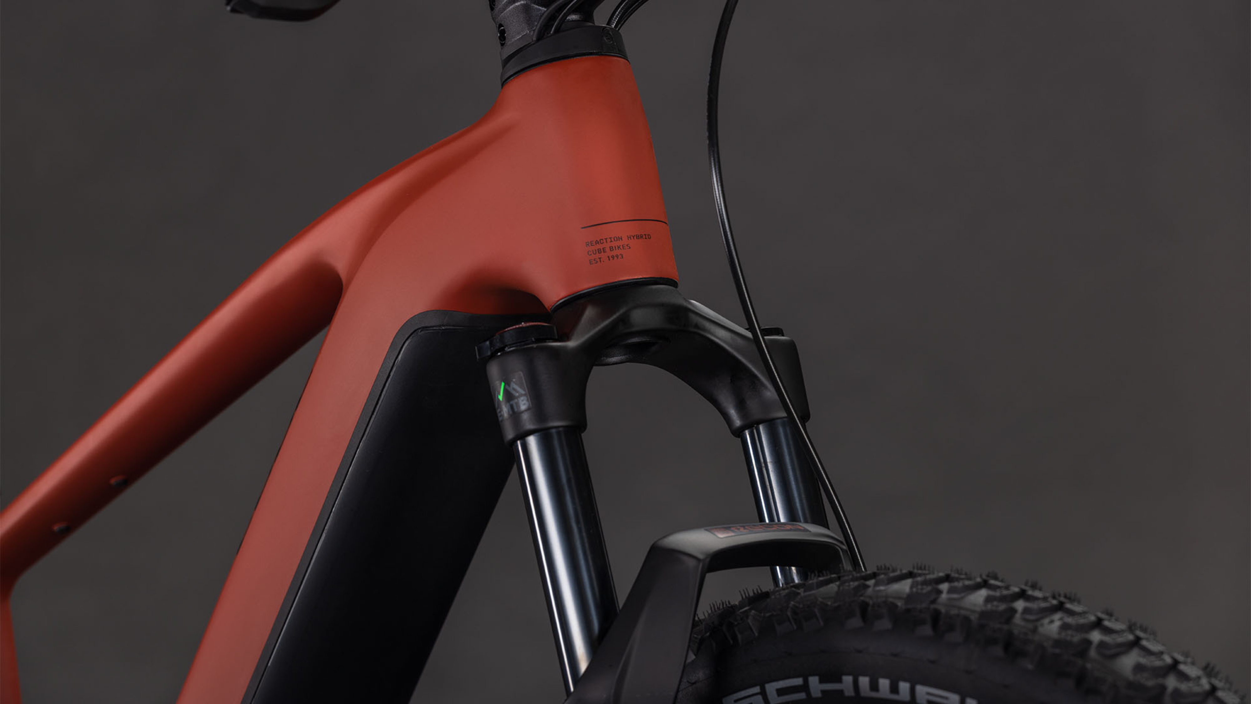 Cube Reaction Hybrid Race 800 Diamant 800 ambre´n´noir