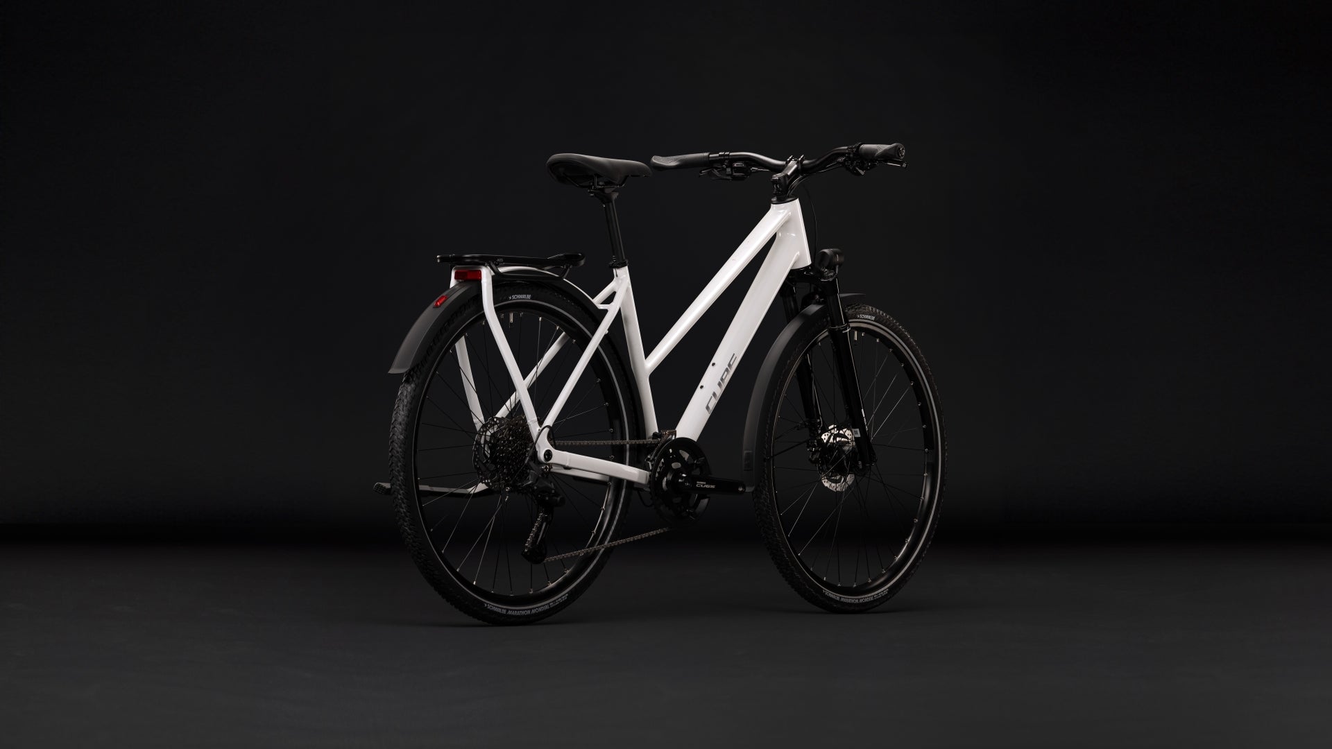 Cube Kathmandu Pro Trapèze metallicwhite´n´chrome (2027)