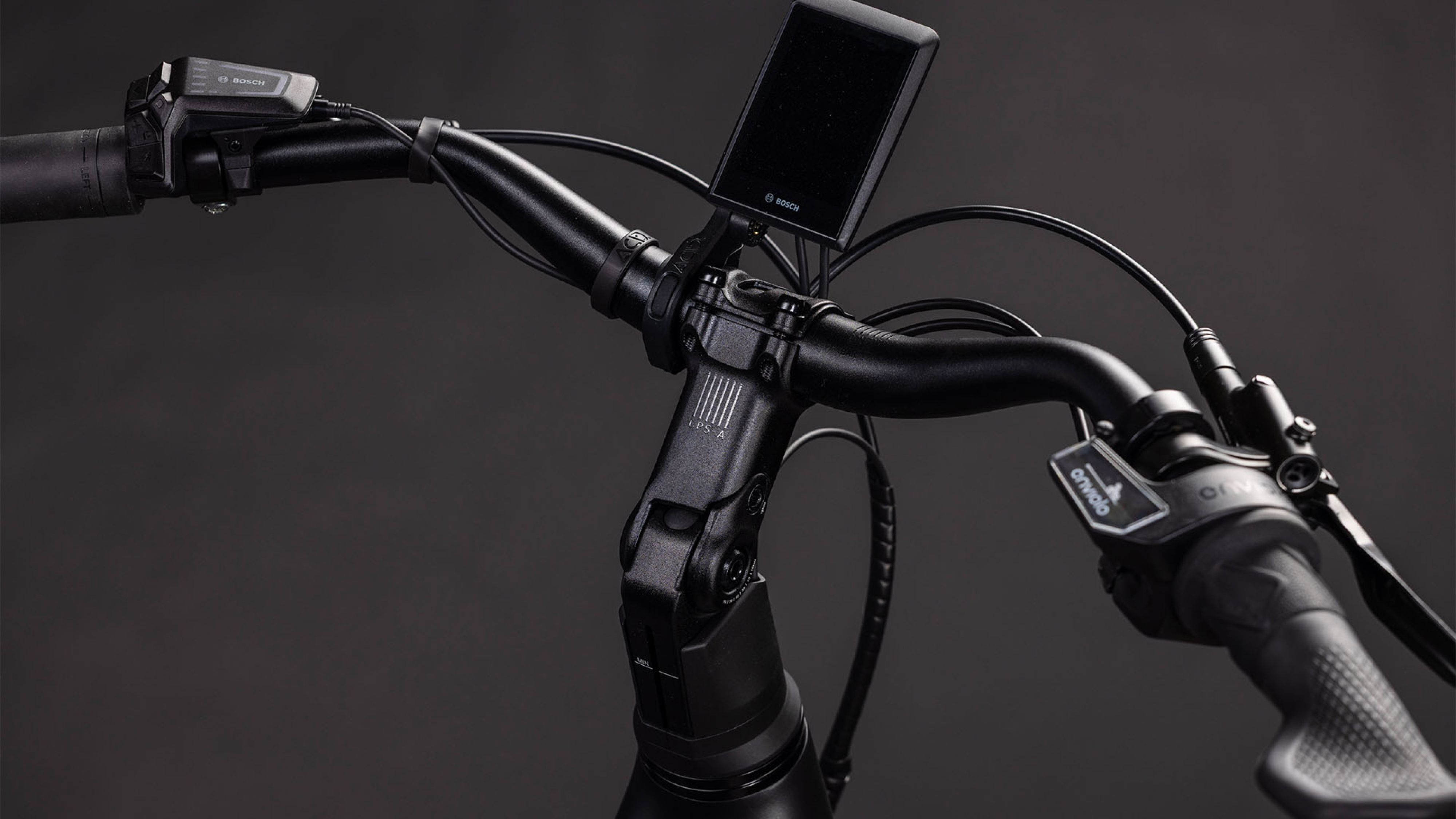 Cube Supreme Hybrid Comfort Pro 600 Easy Entry gris´n´chrome (2026)