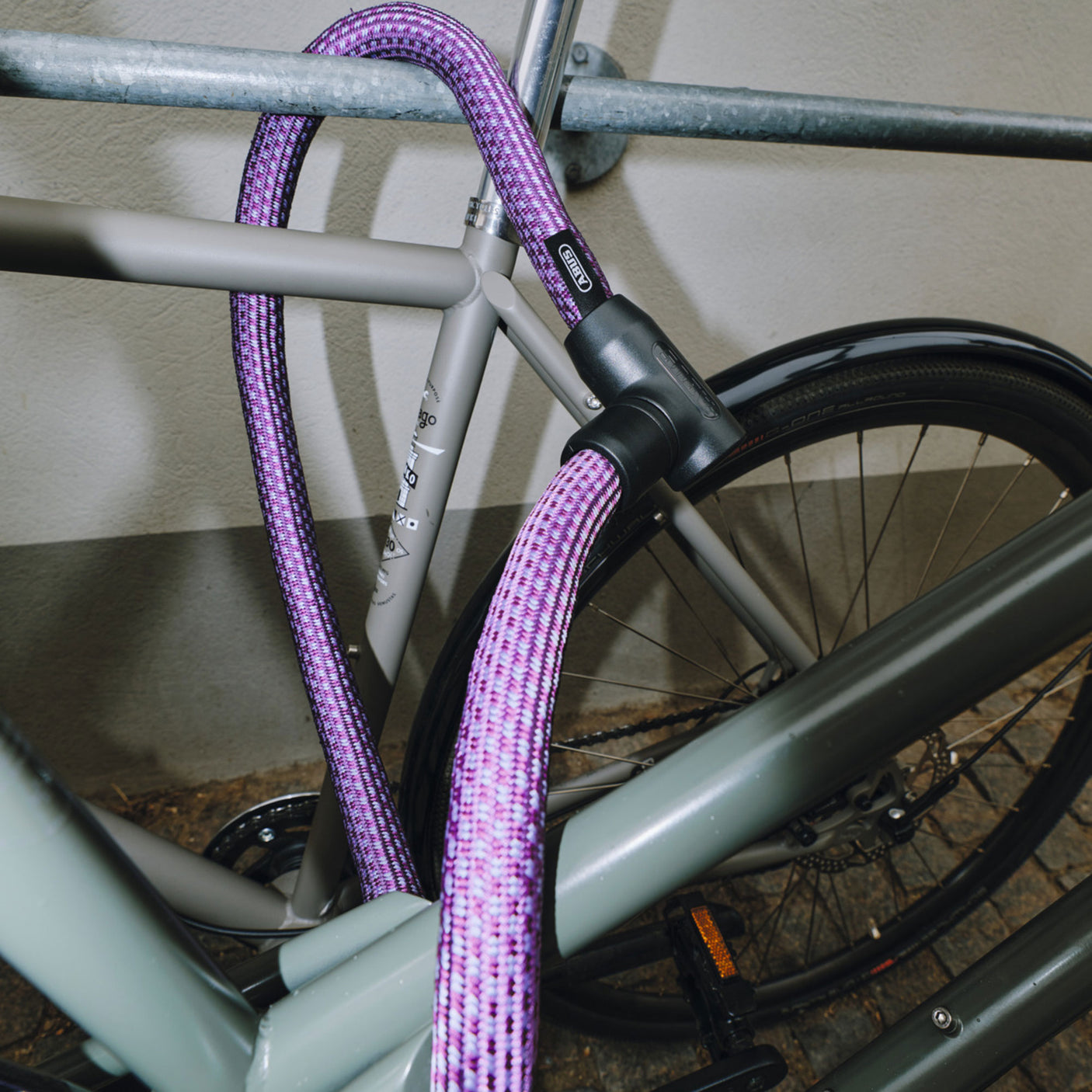 Abus Yarnit 4004K chaîne antivol midnight purple