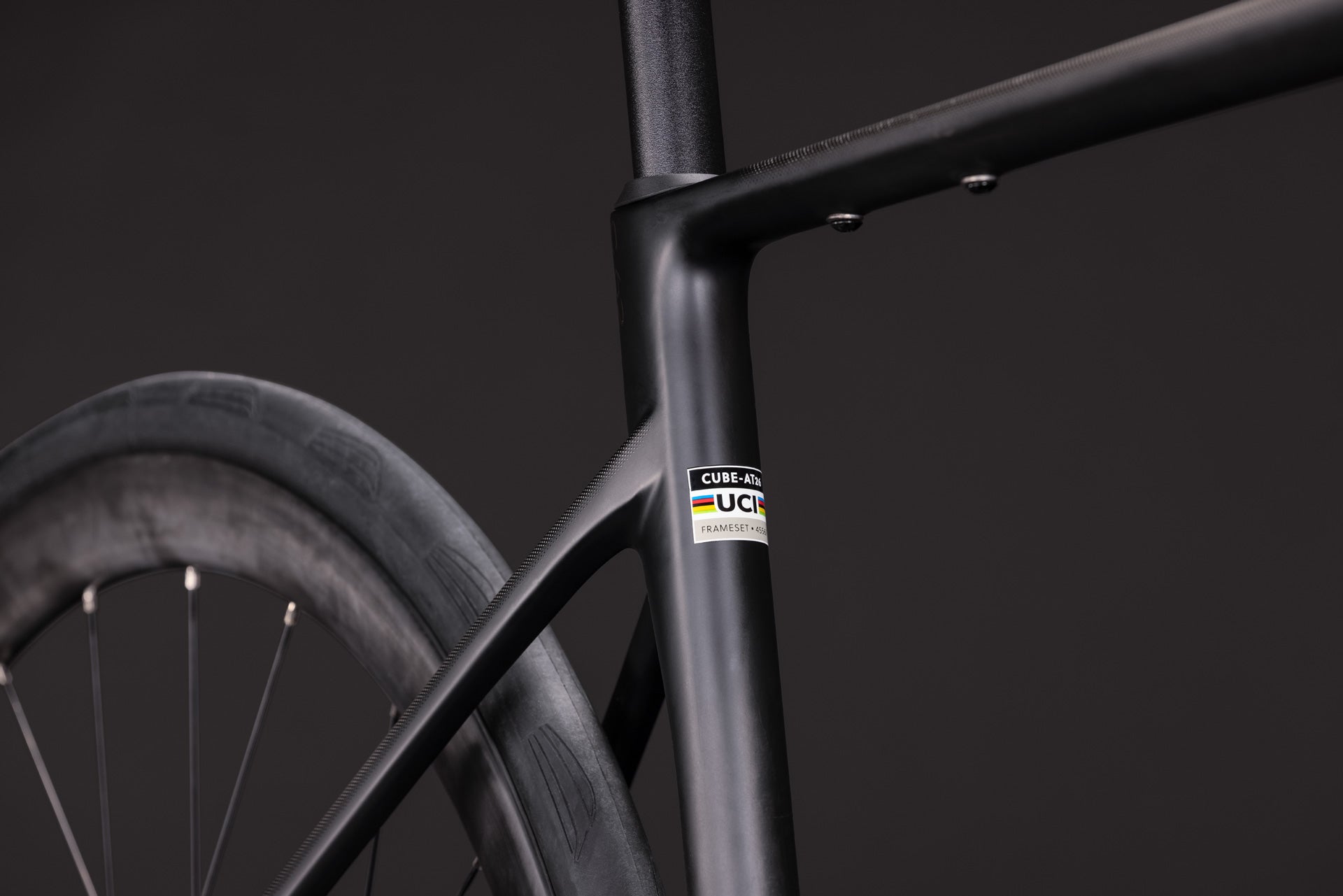 Cube Attain C:62 carbon´n´charbonchrome