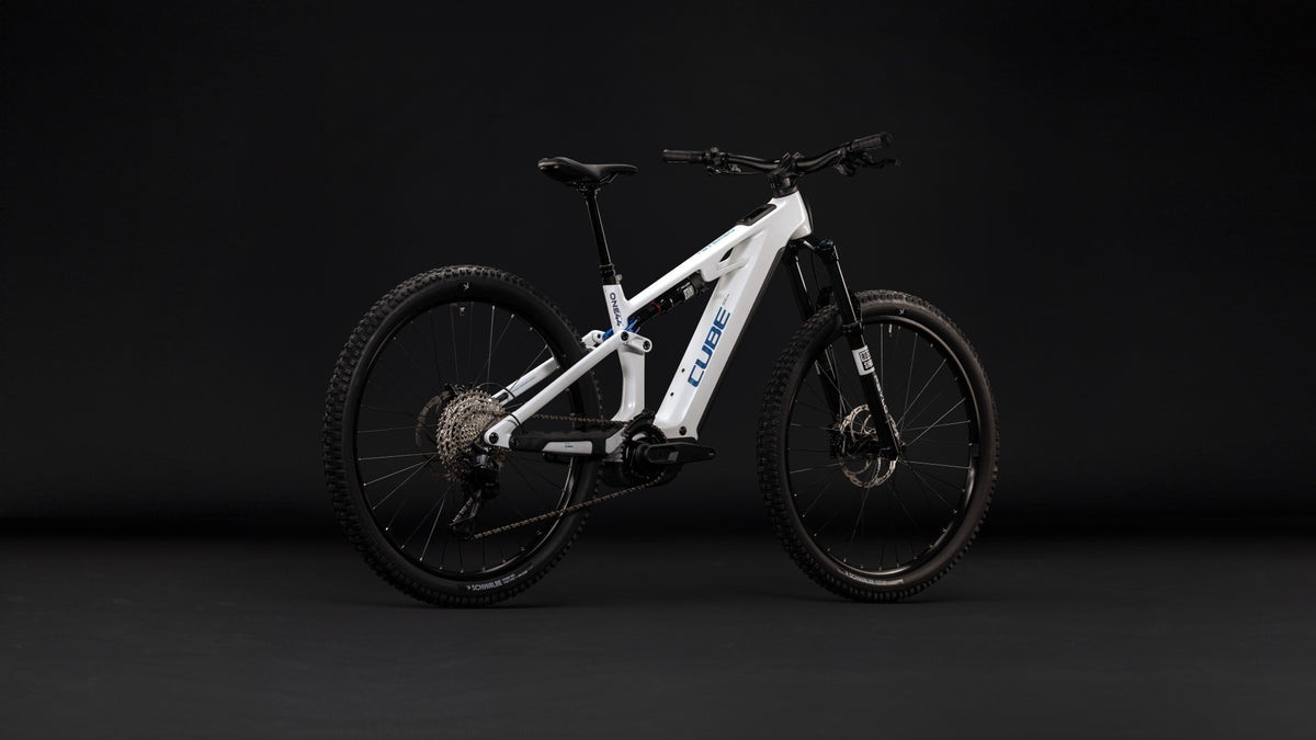 Cube Stereo Hybrid ONE44 HPC Pro 800  blanc métallique´n´bleu (2027)