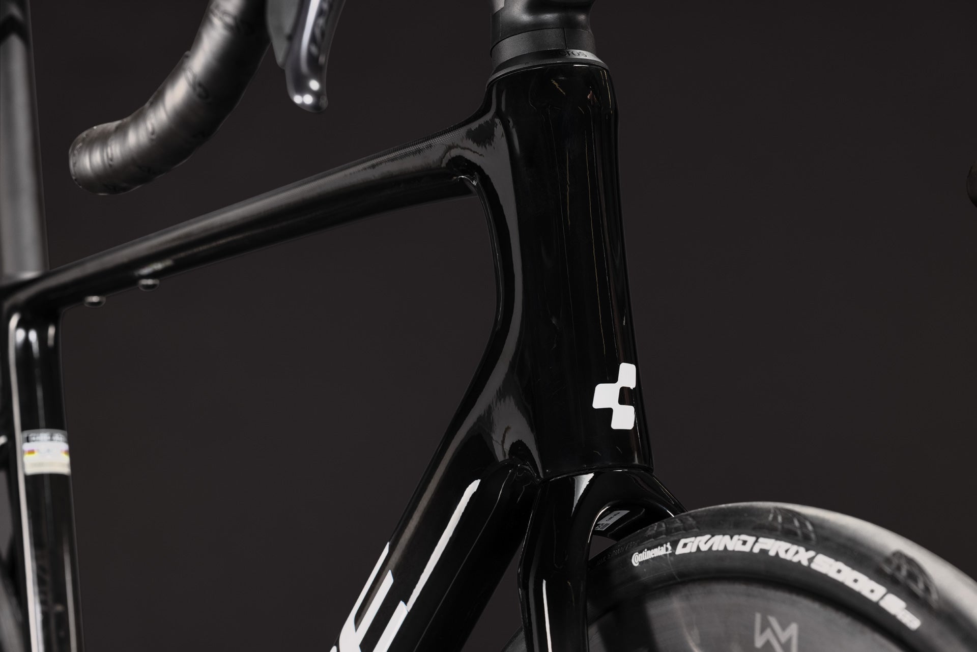 Cube Attain C:62 SLT carbon´n´white (2027)