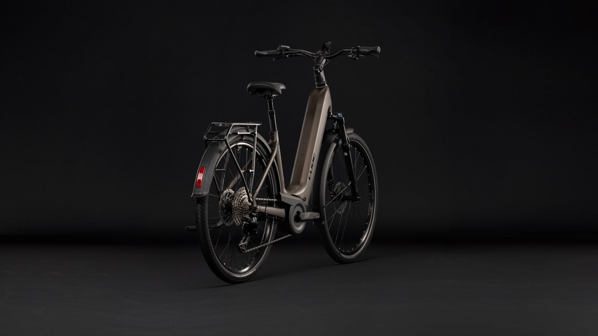 Cube Touring Hybrid Pro 800 Easy Entry metallicumbra´n´black (2027)