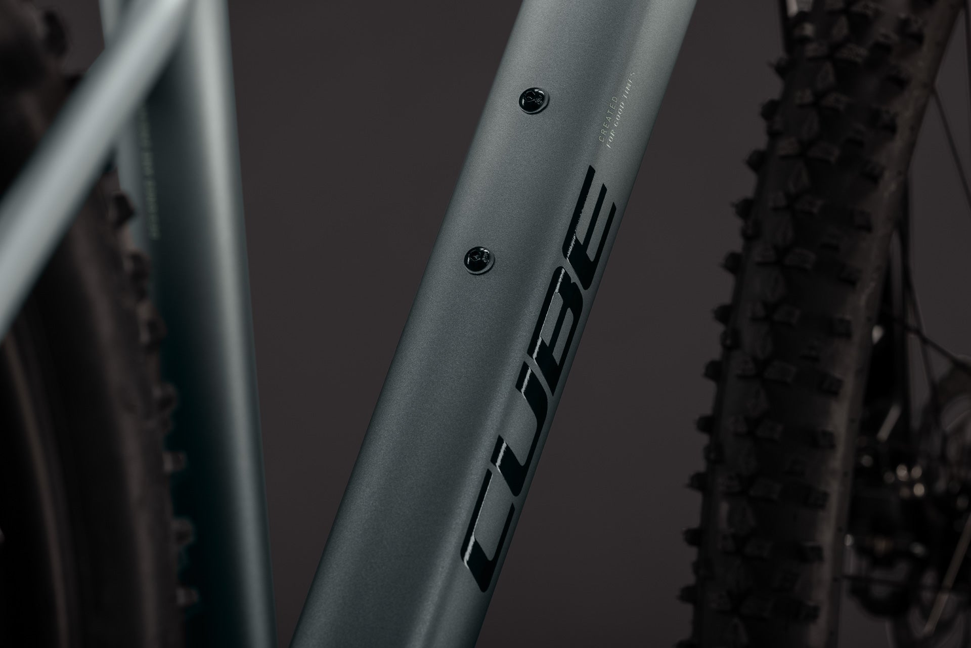 Cube Aim Pro gris´n´black (2027)