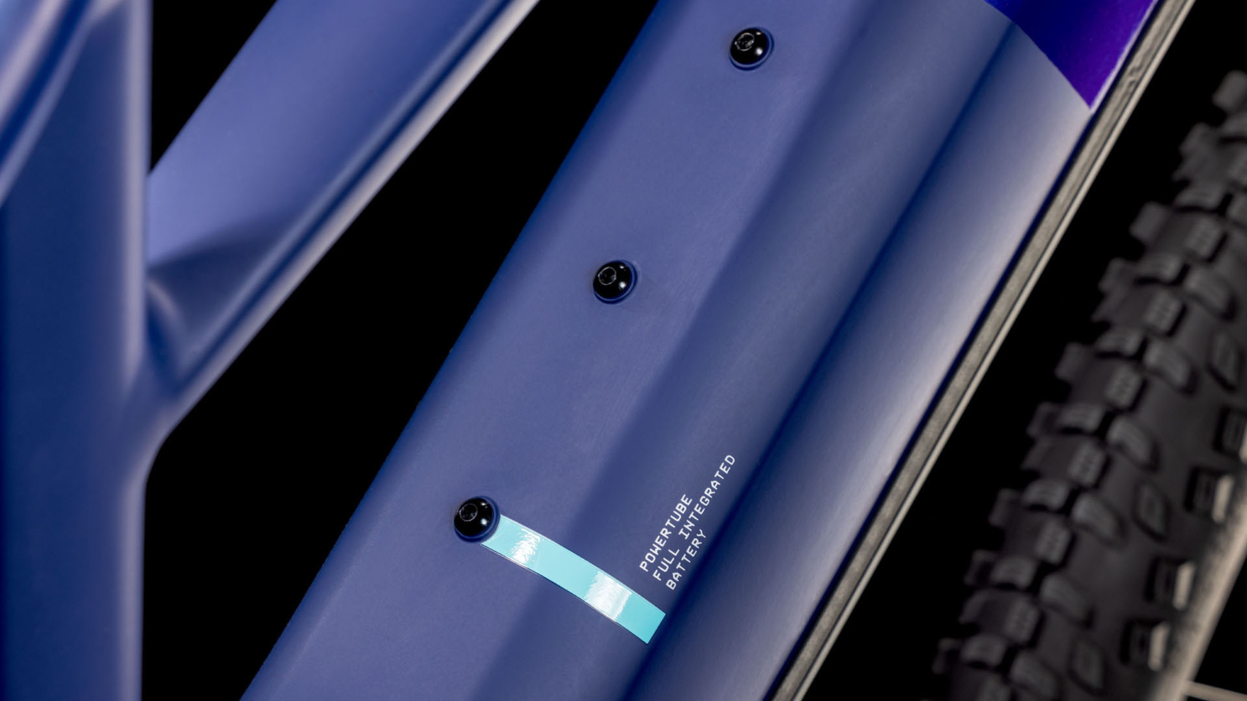 Cube Reaction Hybrid ONE 800 Trapèze 800 orchid´n´mint